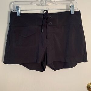 Athleta EUC black tie waist running shorts Size 2
